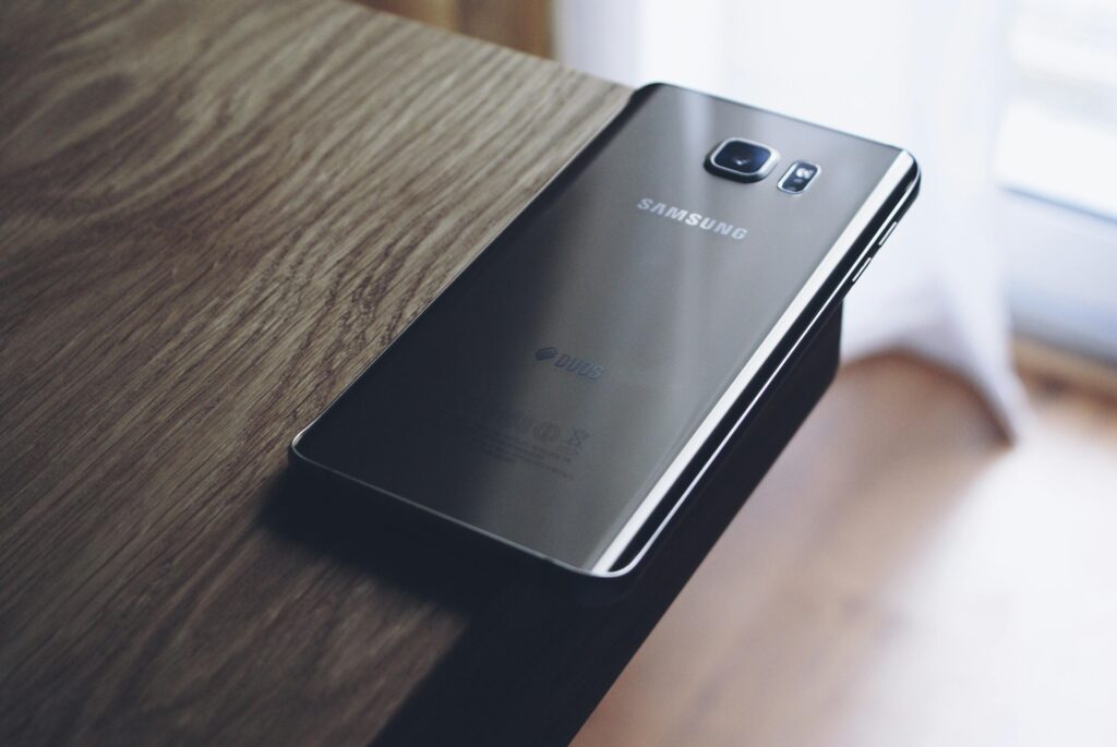 Warum zeigt mein Samsung Galaxy S21 Ultra eine Überhitzungswarnung an?